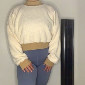 PLUS Fabletics Workout Polar Fleece Pullover